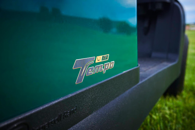 Tempo Li-Ion golf cart with logo