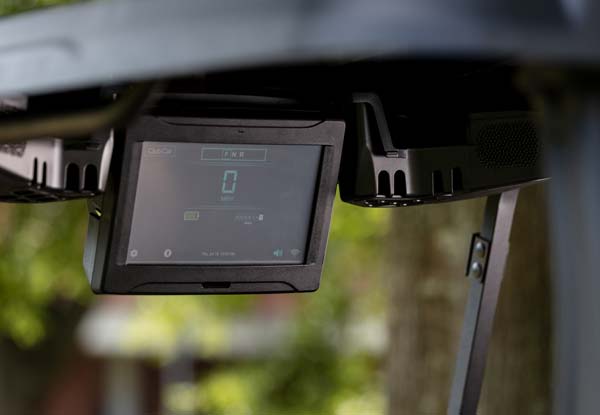 Pantalla personal Club Car Connect con altavoces