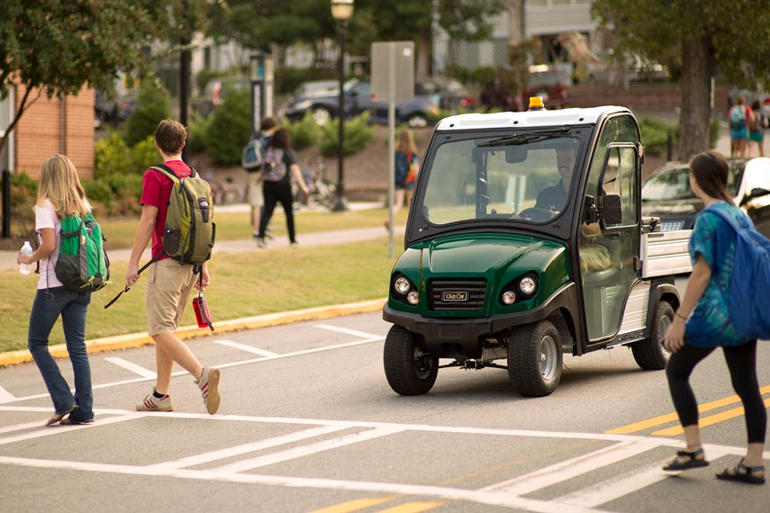 Street legal electric utility vehicle