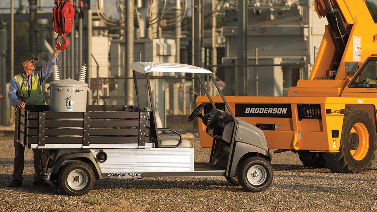 Carryall 700 Utility Vehicle | Gas and Electric Utility Vehicles