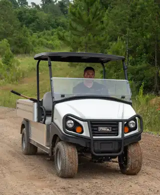 Carryall 700 work utility vehicle with 4 wheel brakes