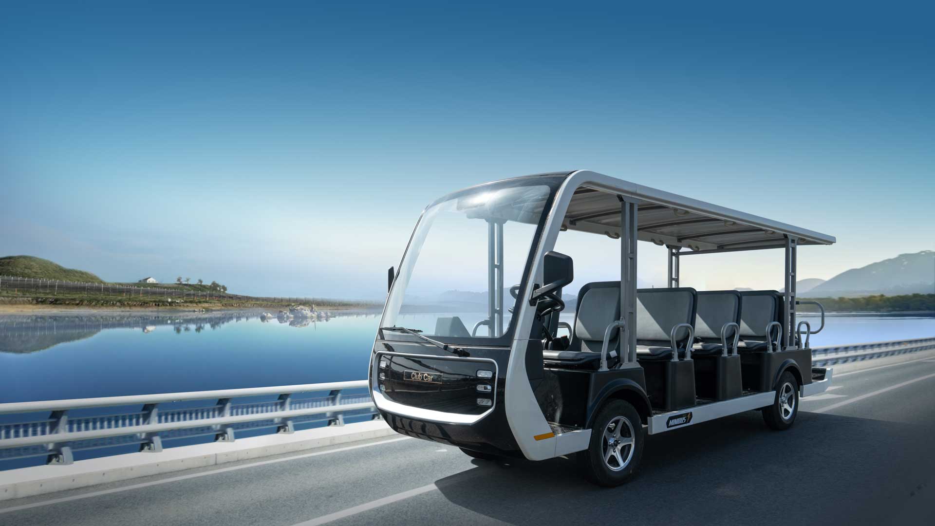 Minibus electric shuttle vehicle